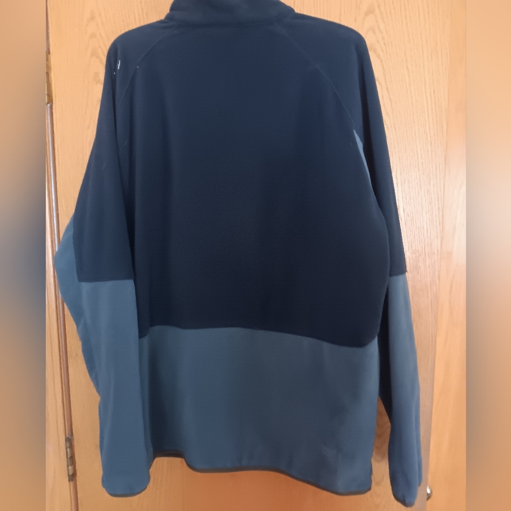 Men's size 1X, Columbia fleece jacket - Picture 2 of 3